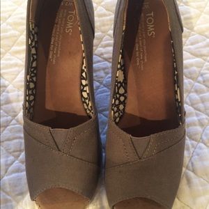 Toms wedges